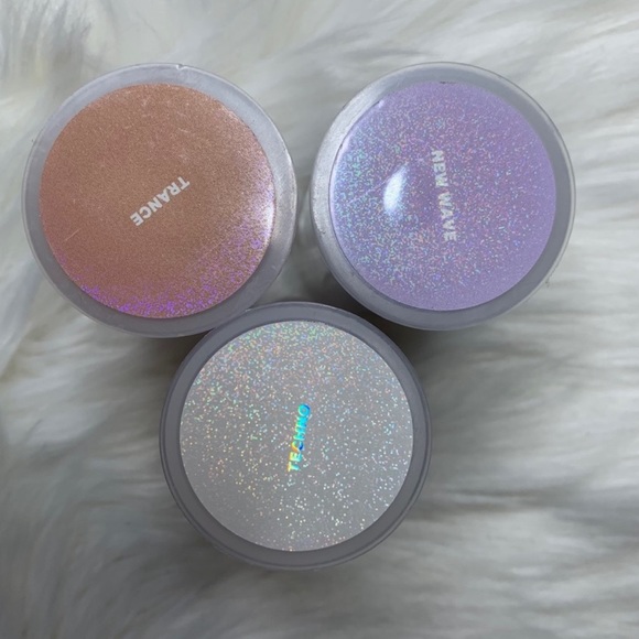 3 Milk Make Up Glitter Sticks New - Picture 3 of 3